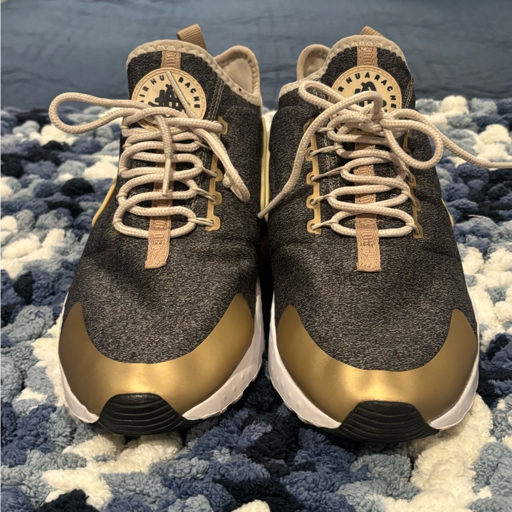 Nike Air Huarache Run Ultra SE running shoes